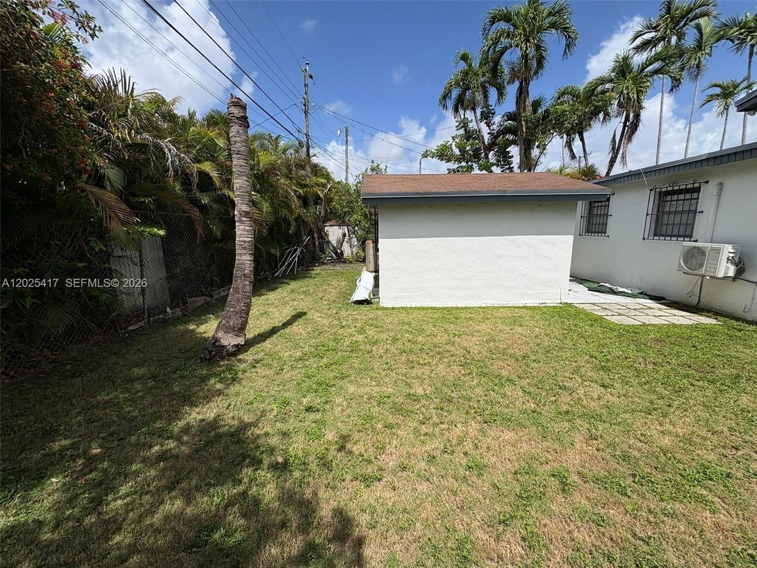 House in Miami, Florida, United States 4 - 18036306