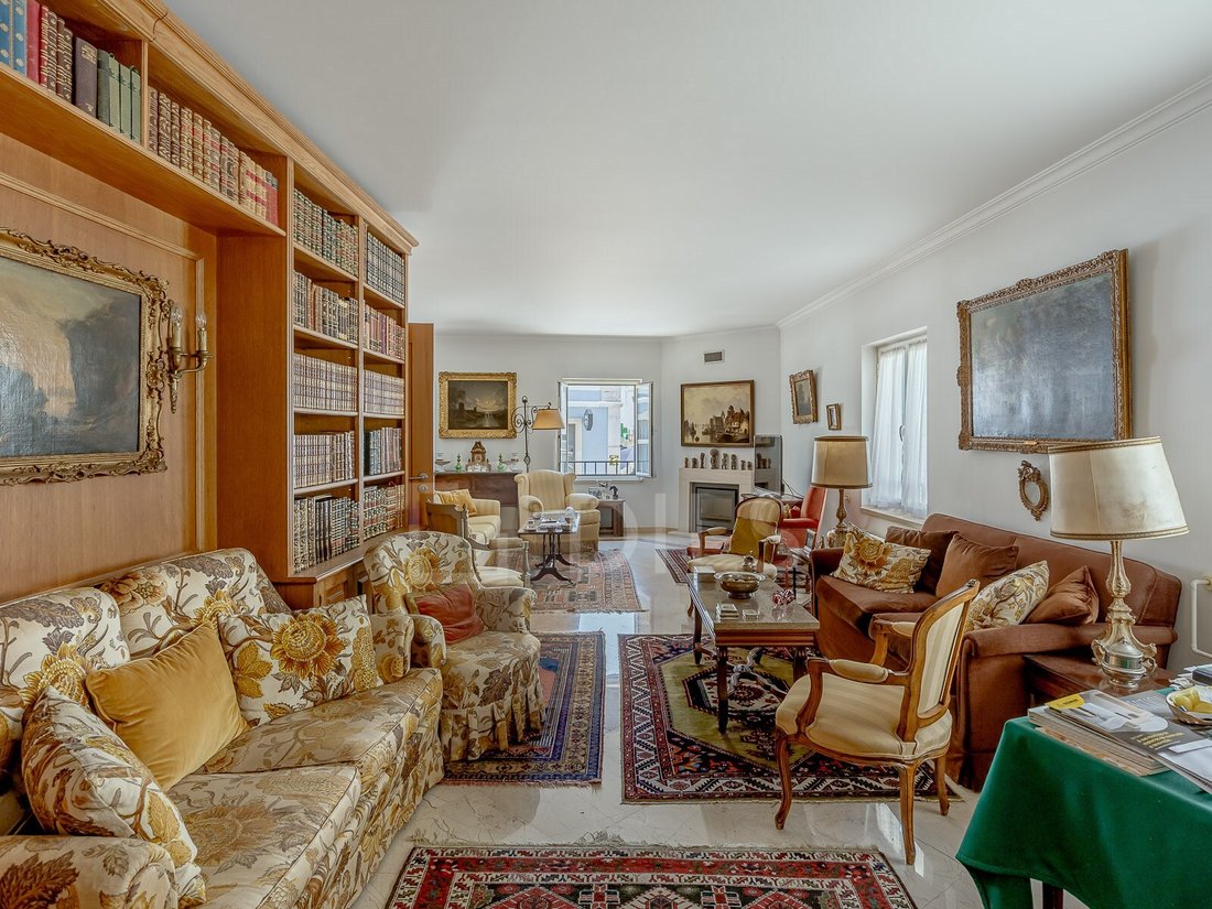 House in Paco de Arcos, Lisbon, Portugal 1 - 18038772