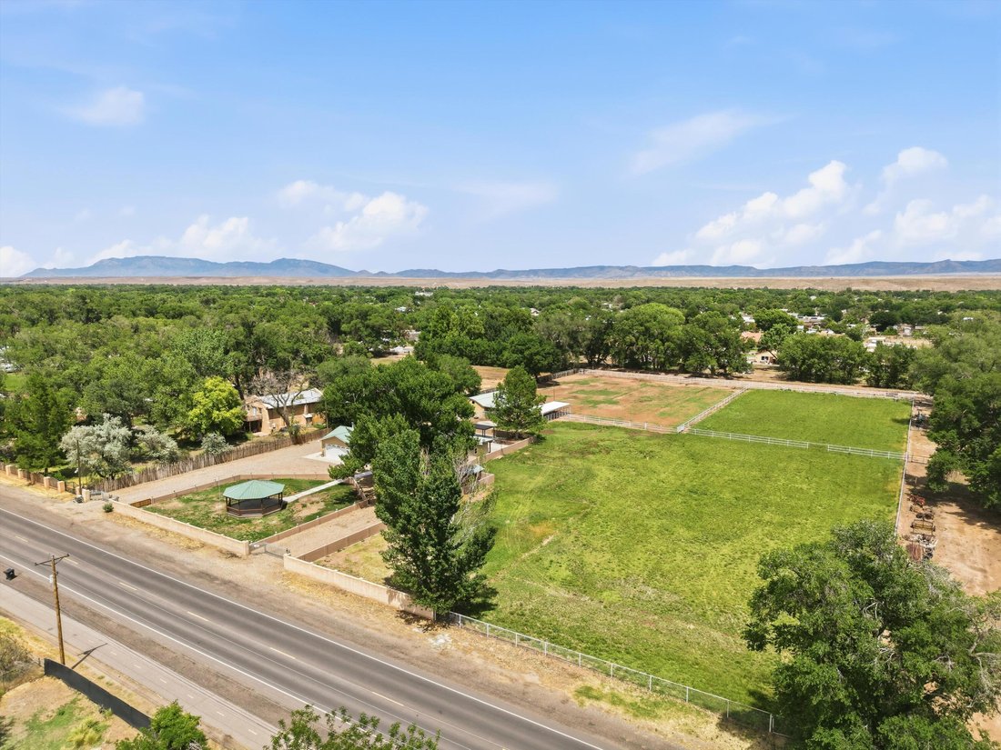 House in Bosque Farms, New Mexico, United States 4 - 18043869