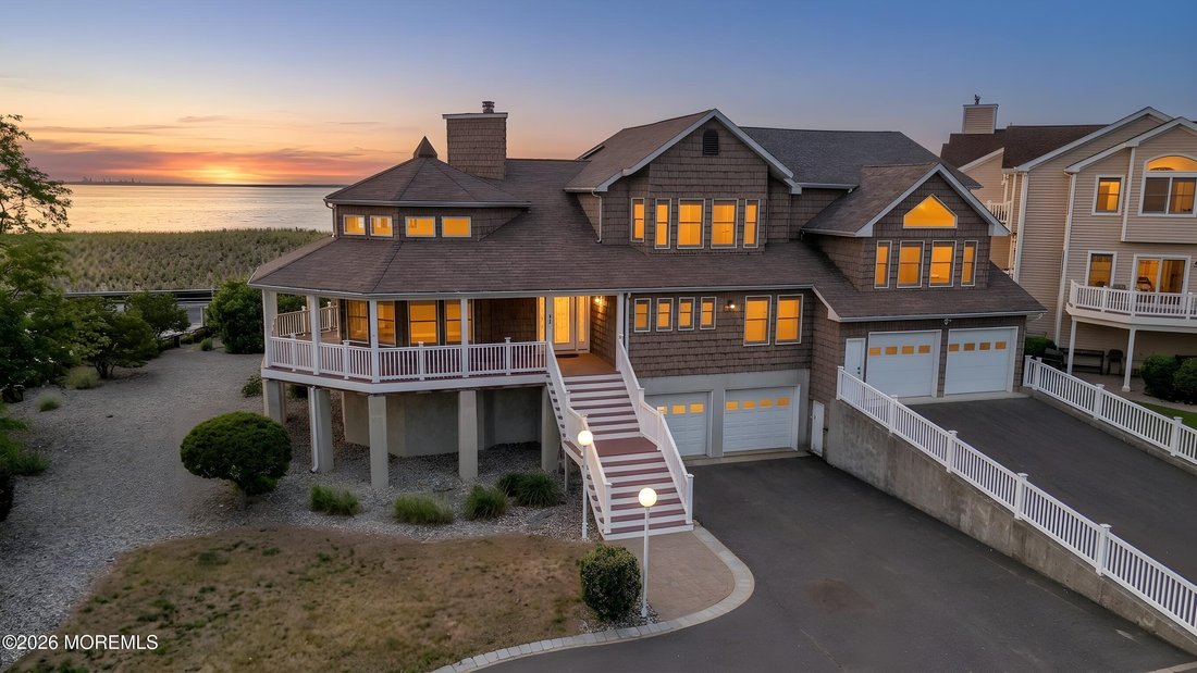 House in Union Beach, New Jersey, United States 1 - 18050220