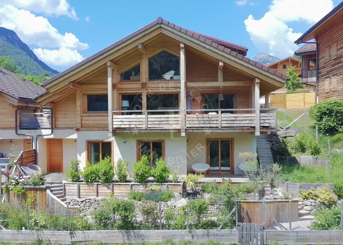 Chalet in Saint-Jean-de-Sixt, Auvergne-Rhône-Alpes, France 2 - 17344402