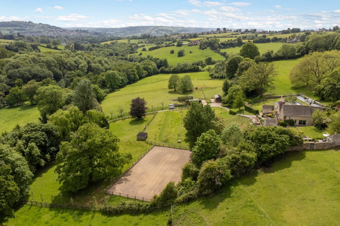House in Stroud, England 2 - 18036737