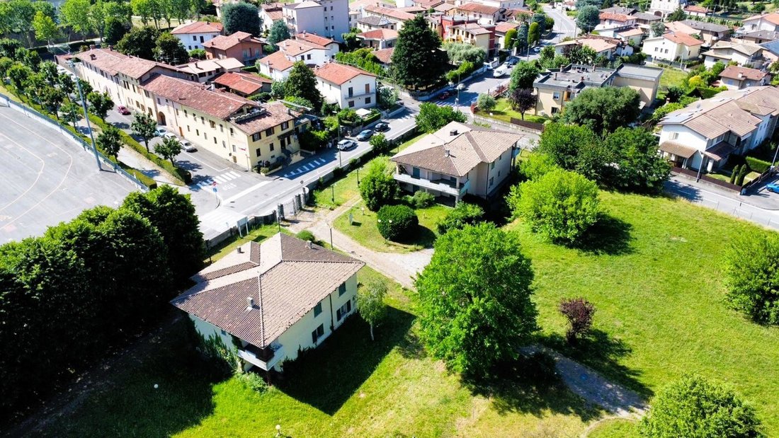 Villa in Rovato, Lombardy, Italy 5 - 18048267