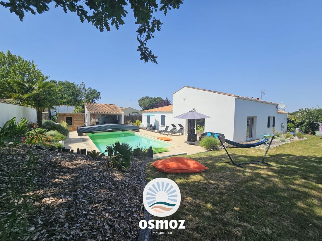 House in Sainte-Soulle, Nouvelle-Aquitaine, France 2 - 18043567
