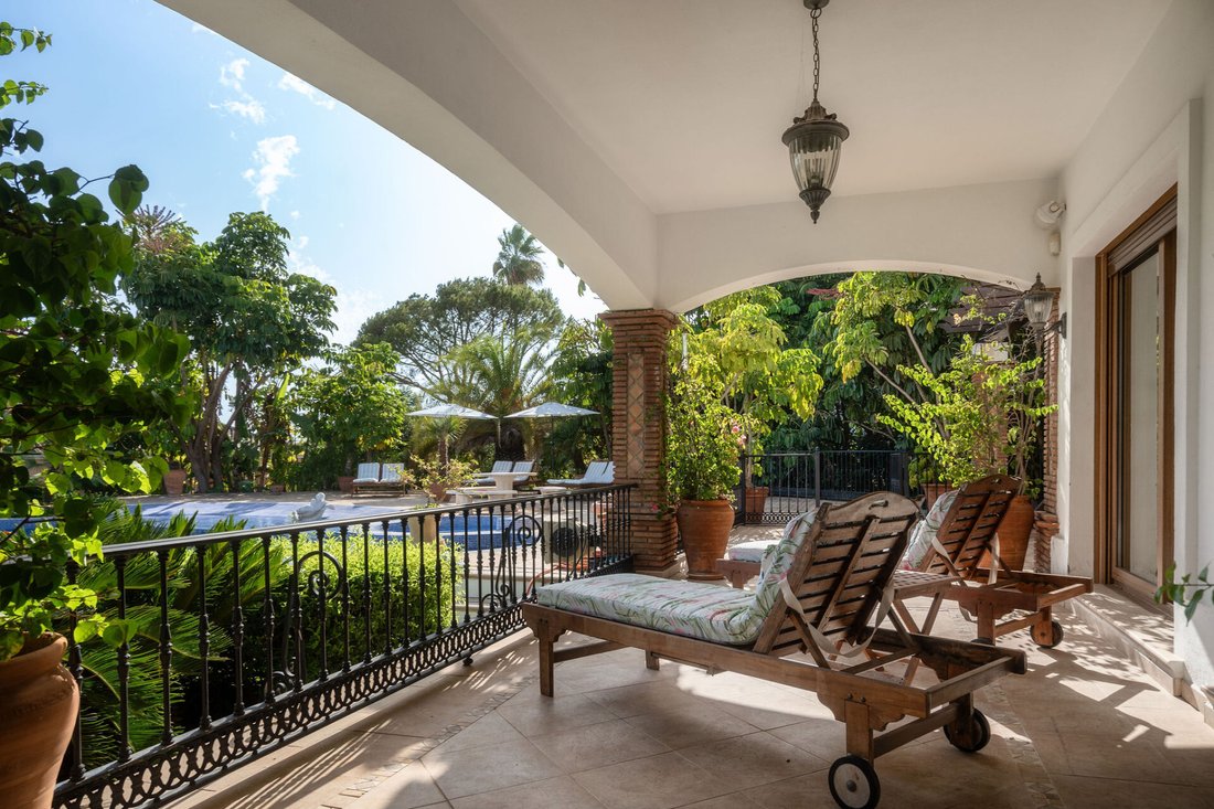Villa in Estepona, Andalusia, Spain 2 - 14702477