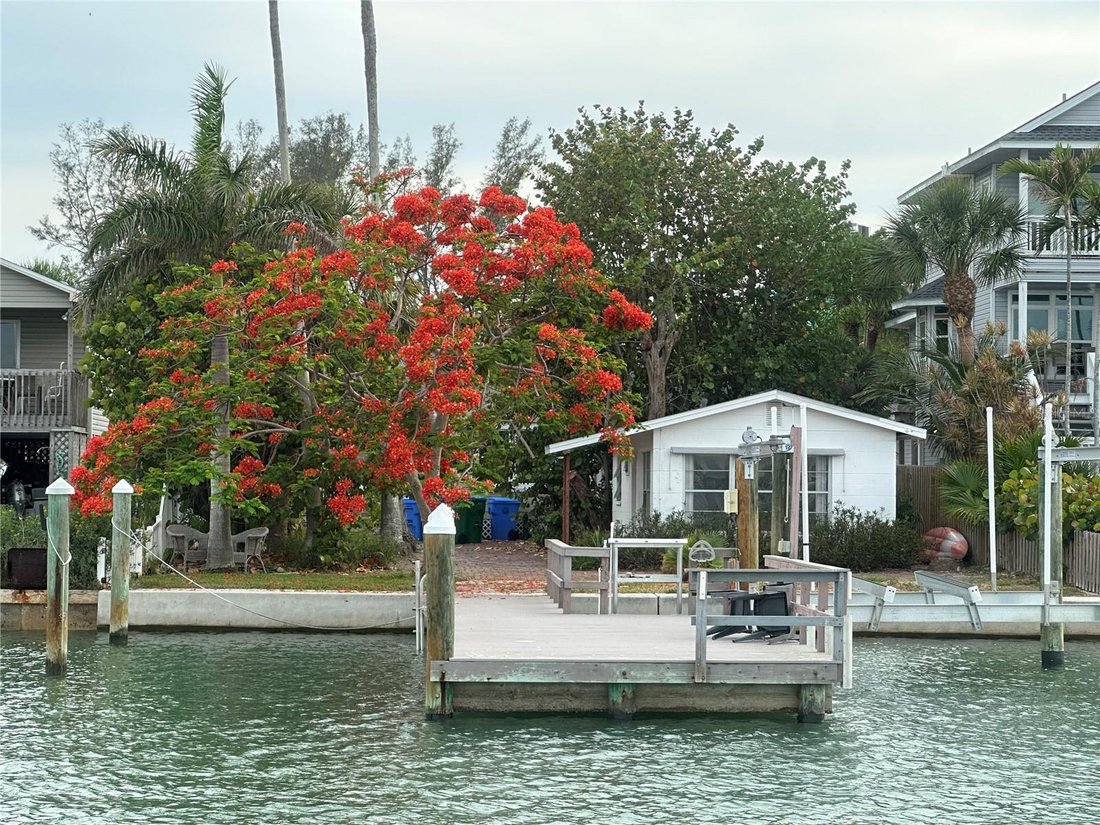 House in St. Pete Beach, Florida, United States 2 - 17181596