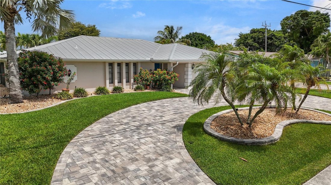 House in Cape Coral, Florida, United States 1 - 18045579