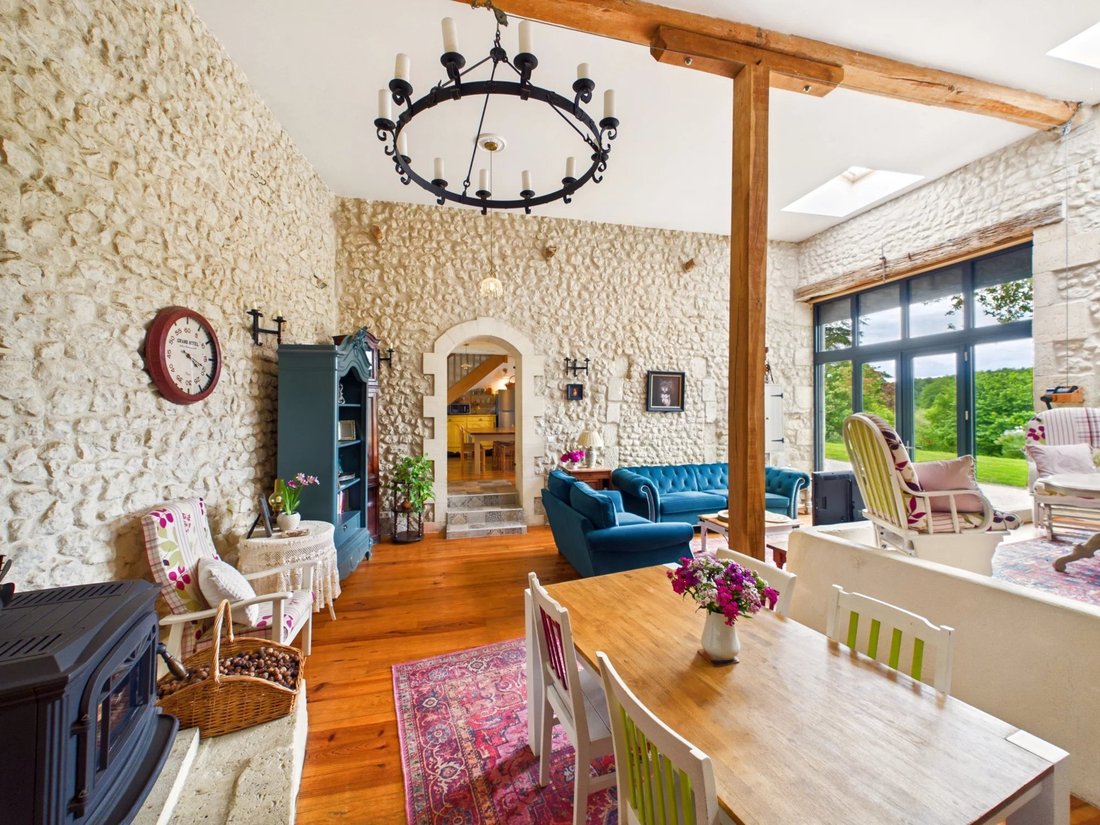 House in Aubeterre-sur-Dronne, Nouvelle-Aquitaine, France 4 - 18042440