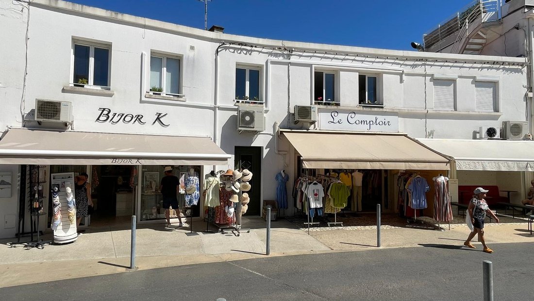 House in Saint-Palais-sur-Mer, Nouvelle-Aquitaine, France 1 - 18040878