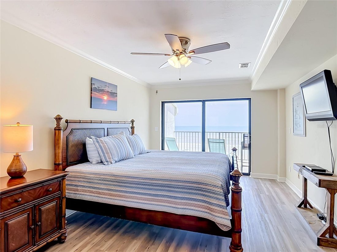 Condo in New Smyrna Beach, Florida, United States 3 - 18046870