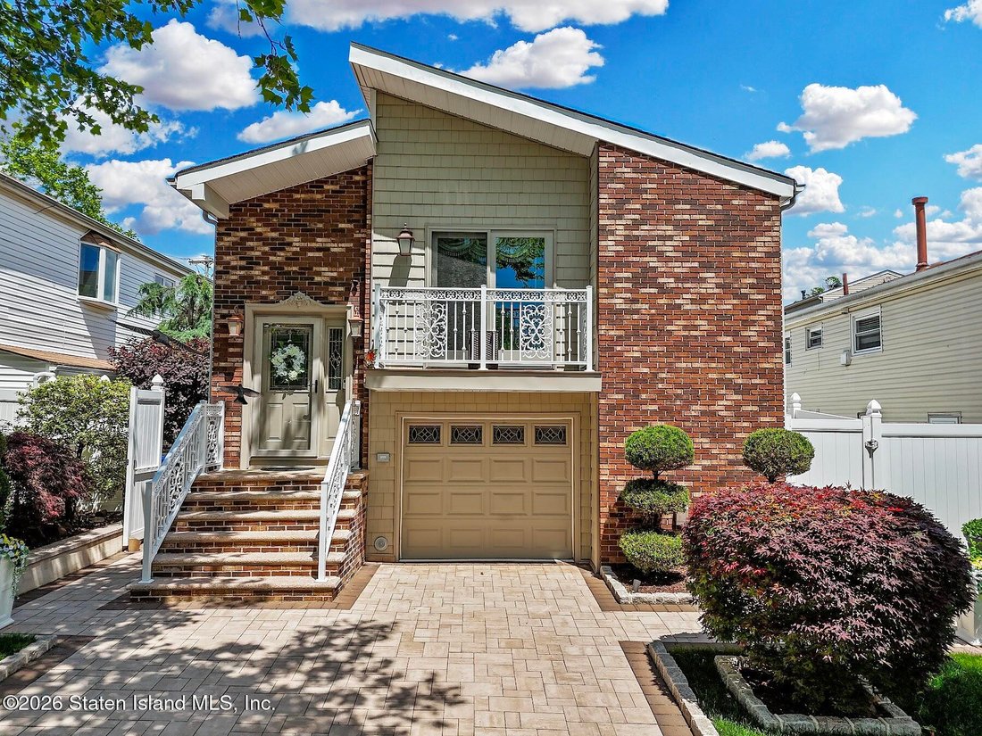 House in New York, New York, United States 1 - 18040047