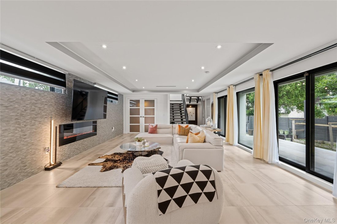 House in New York, New York, United States 2 - 18042205