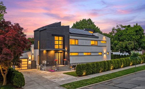 House in New York, New York, United States 1