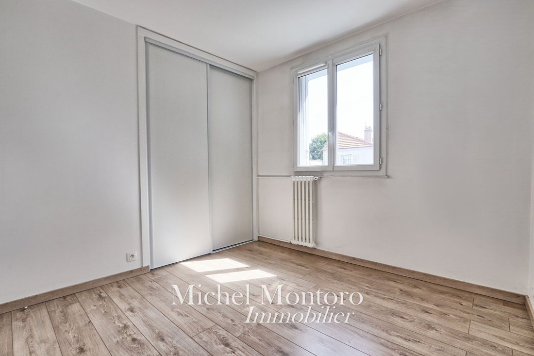 Apartment in Forêt, Saint-Germain-en-Laye, France 5 - 18041132