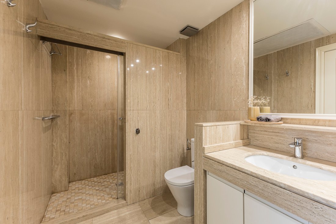 Apartment in Les Corts, Barcelona, Spain 5 - 18040939