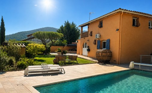 Villa a La Londe-les-Maures, Provenza-Alpi-Costa Azzurra, Francia 1