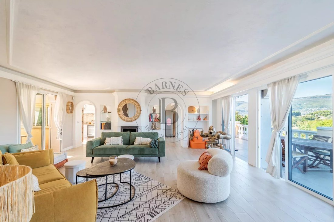 Villa in Valbonne, Provence-Alpes-Côte d'Azur, France 2 - 17039065