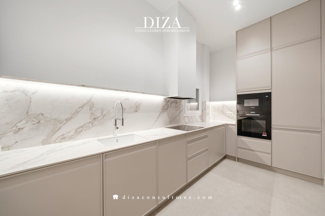 Apartment in Centro, Madrid, Spain 5 - 18038238