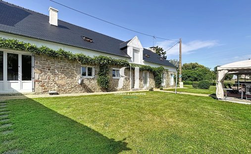 House in Nord, Caudan, France 1