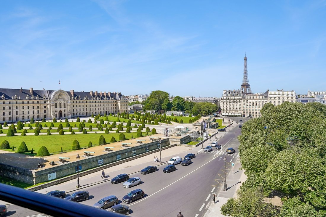 Apartment in Invalides, Paris 7e Arrondissement, Paris 1 - 18043504