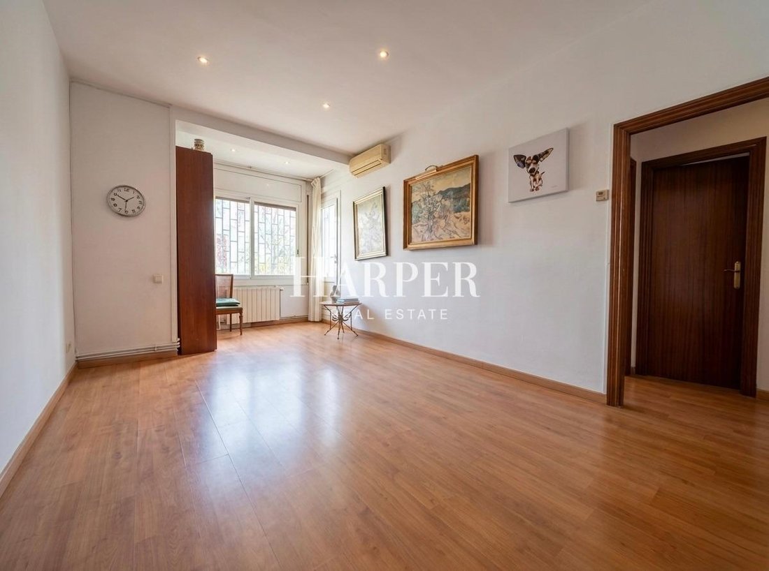Apartment in Eixample, Barcelona, Spain 4 - 17023014