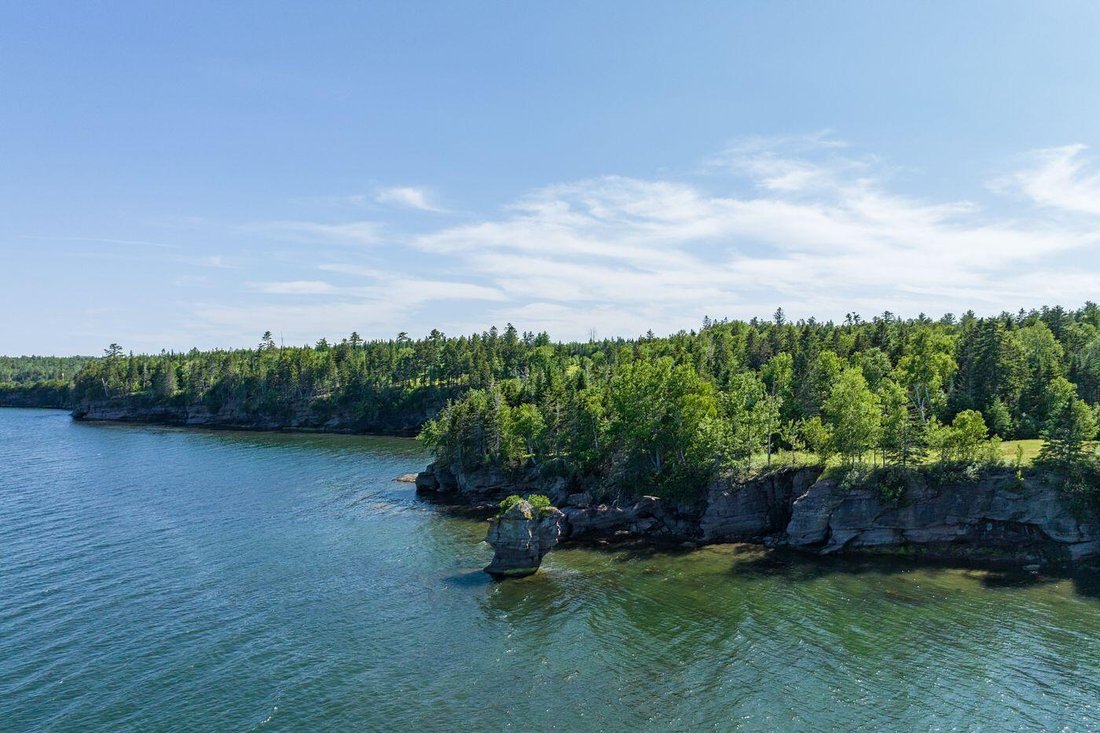 House in Perry, Maine, United States 5 - 18045094