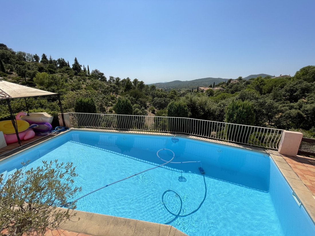 Villa in La Londe-les-Maures, Provence-Alpes-Côte d'Azur, France 2 - 18041262