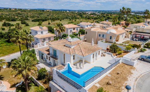 Villa a Olhos de Agua, Algarve, Portogallo 1