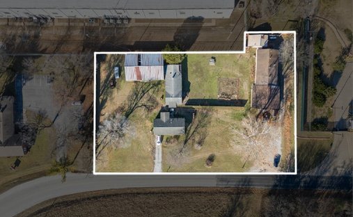 Land in Pineville, Missouri, United States 1