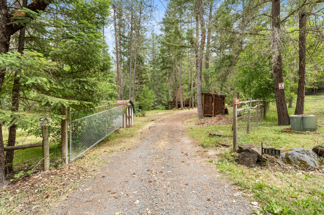 House in Applegate, Oregon, United States 4 - 18040570