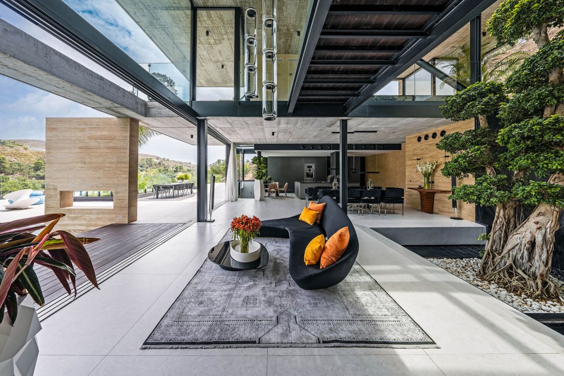 Villa in Benahavis, Andalusia, Spain 5 - 14571912