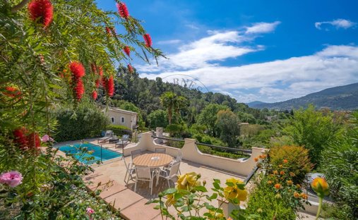 Villa in La Roquette-sur-Siagne, Provence-Alpes-Côte d'Azur, France 1