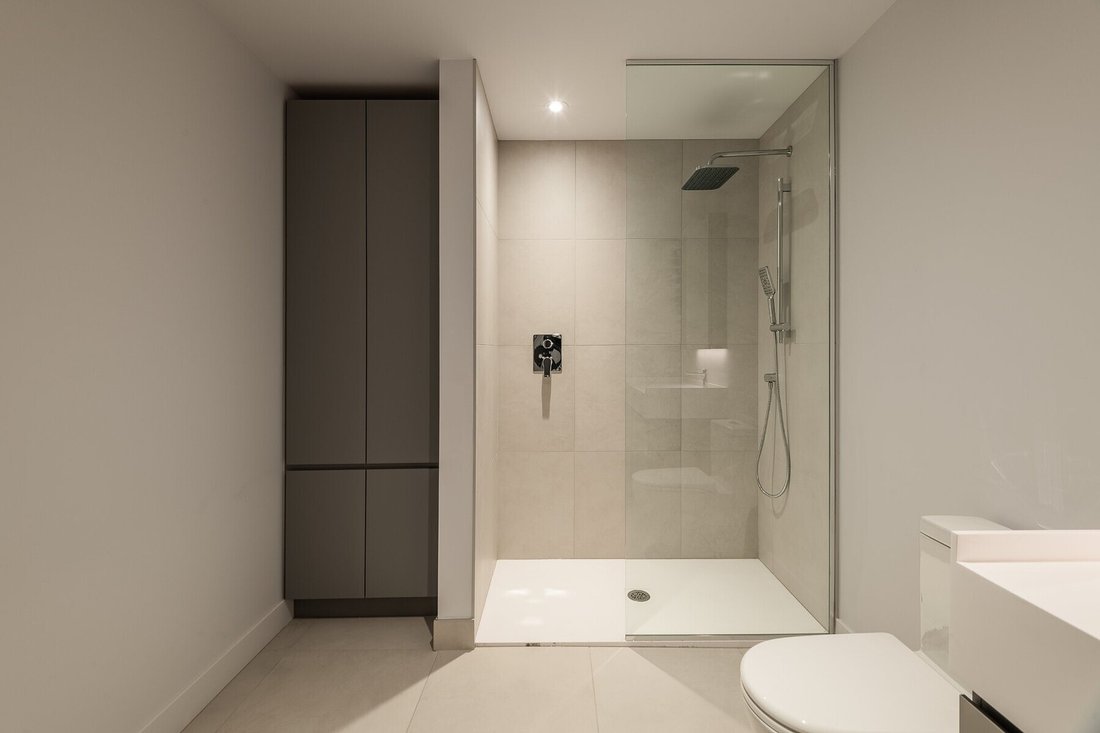 Condo in Montreal, Quebec, Canada 4 - 18039968