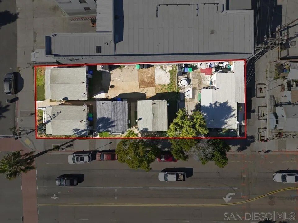 San Diego, California, United States 3 - 18040901