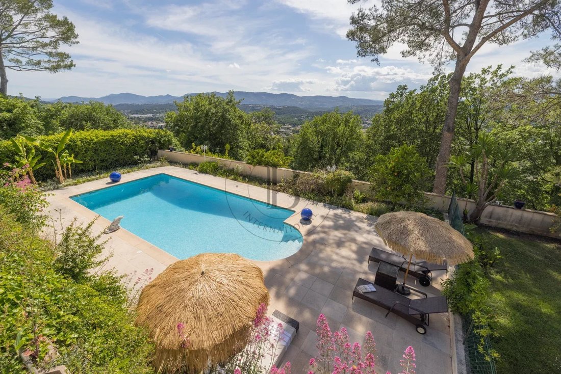 House in Les Indes les-Groulles, Mouans-Sartoux, France 1 - 17906128