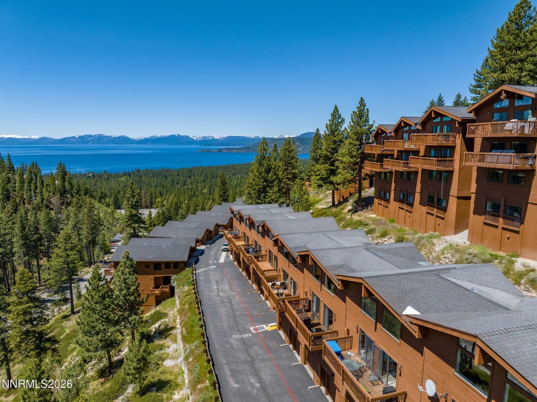 Condo in Incline Village, Nevada, United States 5 - 18042621