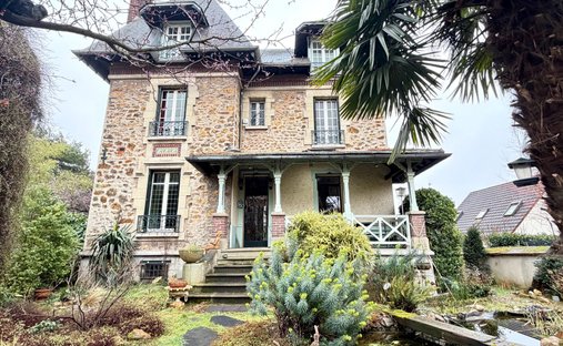 House in Villiers-sur-Marne, Ile-de-France, France 1