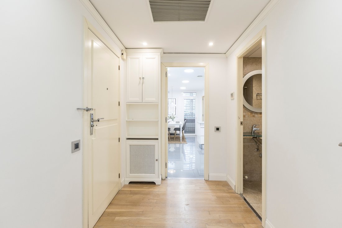 Apartment in Les Corts, Barcelona, Spain 2 - 18040939