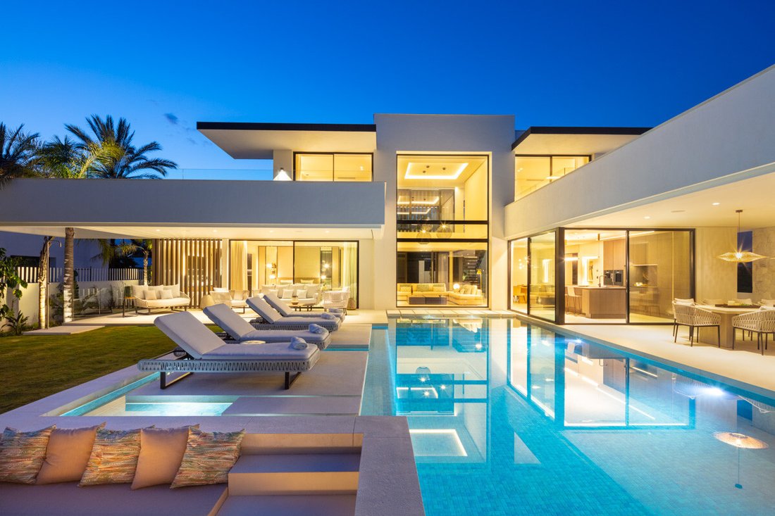 Villa in Nueva Andalucia, Marbella, Spain 1 - 18044538