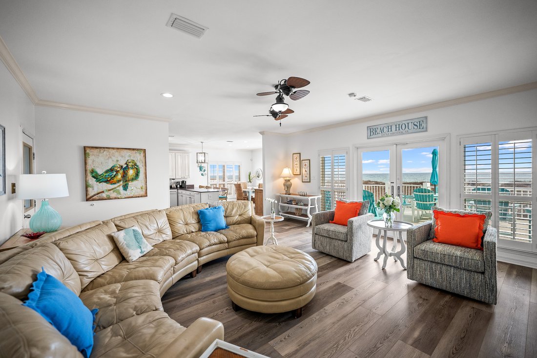 Gulf Shores, Alabama, United States 3 - 18050966