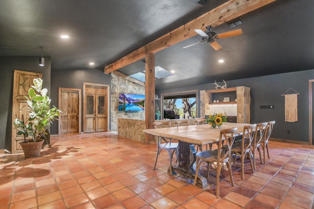 Farm Ranch in Dripping Springs, Texas, United States 5 - 18051149