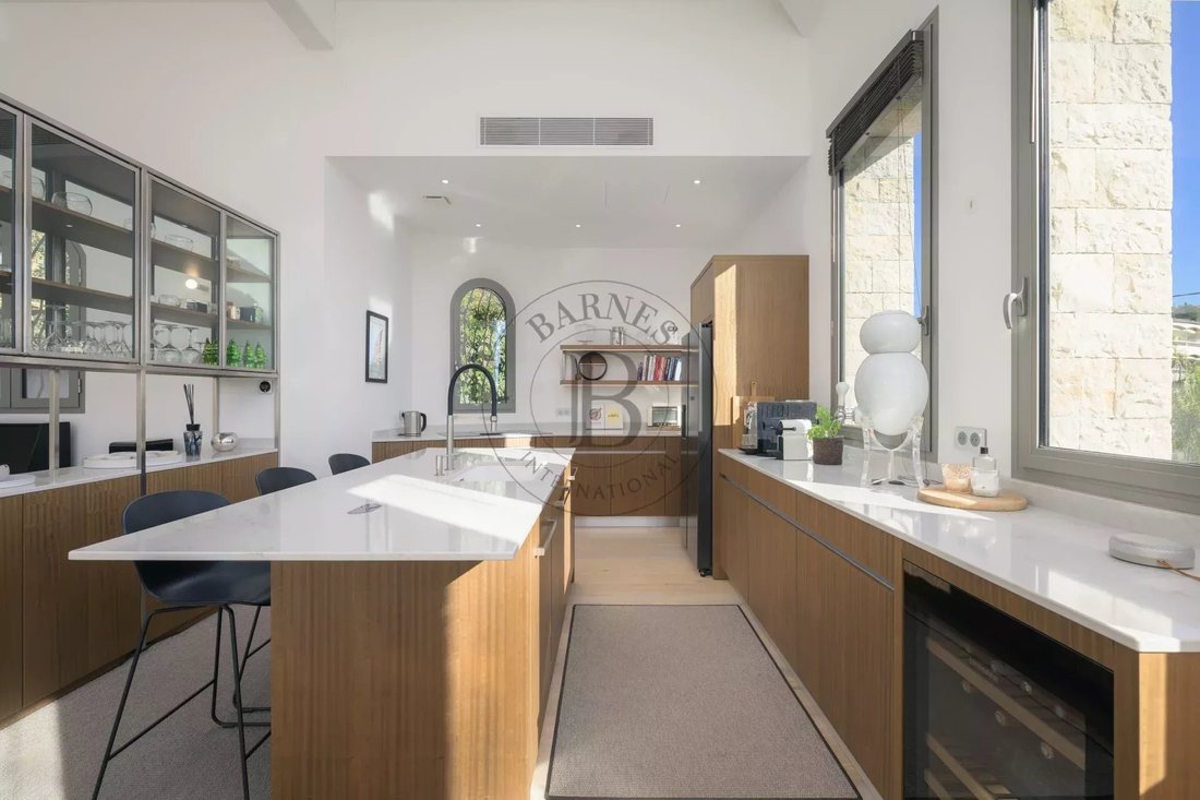 Villa in Mougins, Provence-Alpes-Côte d'Azur, France 5 - 17154389