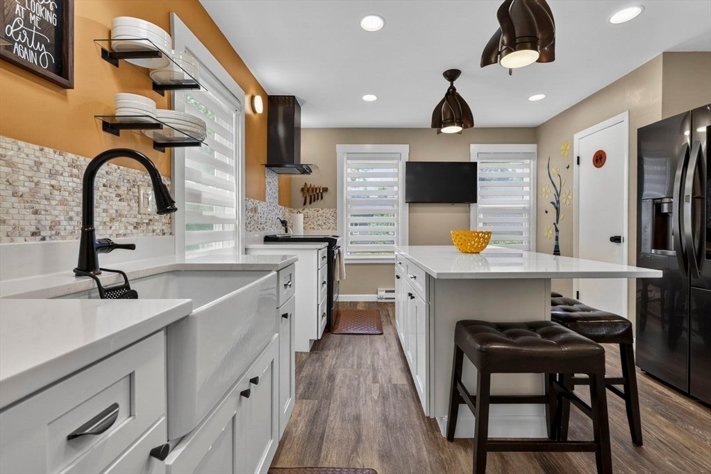 House in Brockton, Massachusetts, United States 5 - 18050962