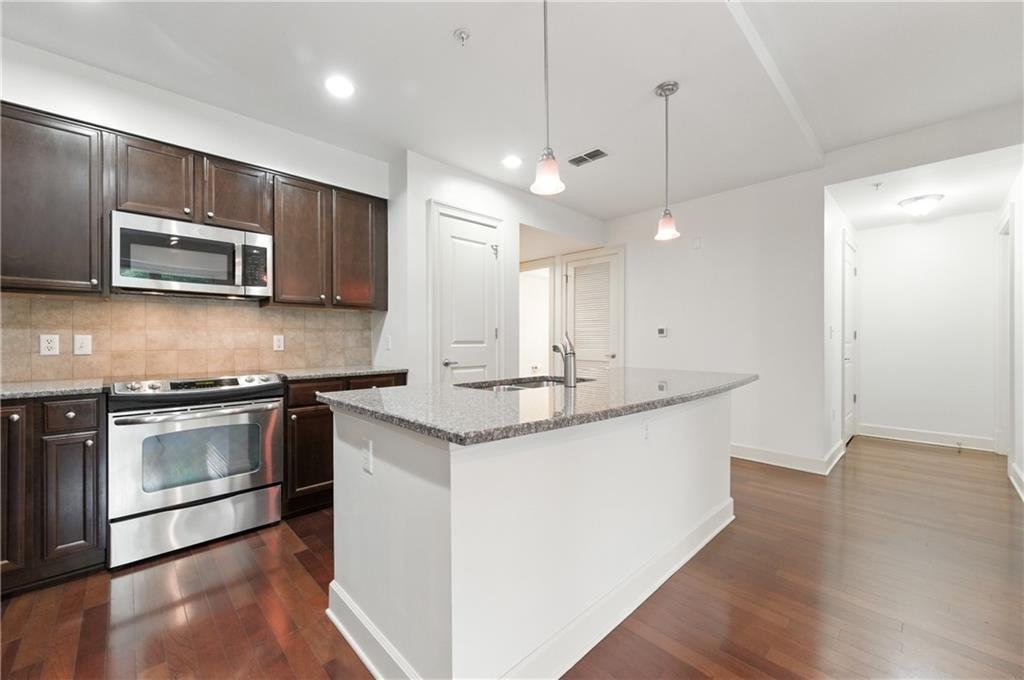 Condo in Atlanta, Georgia, United States 5 - 18041705