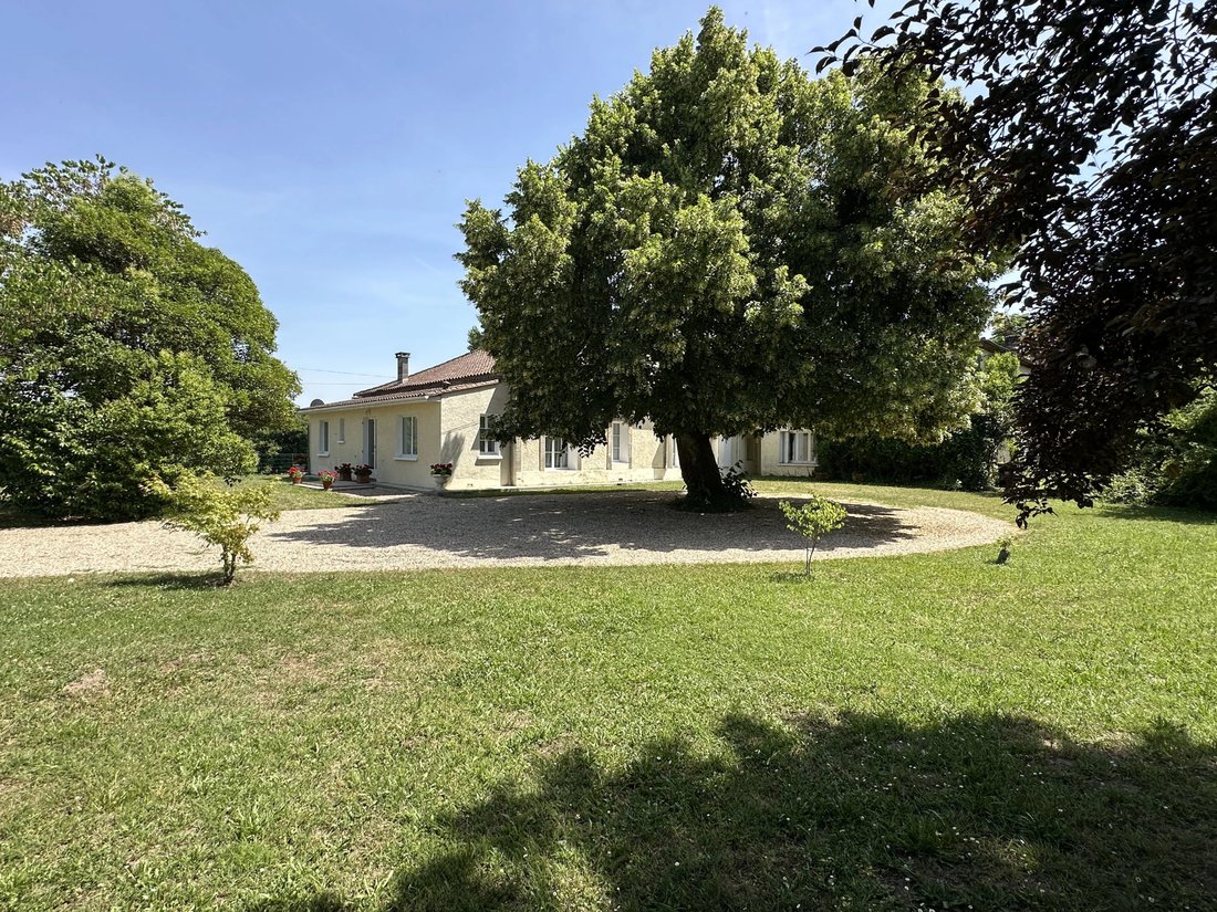 House in Montcaret, Nouvelle-Aquitaine, France 1 - 18042466