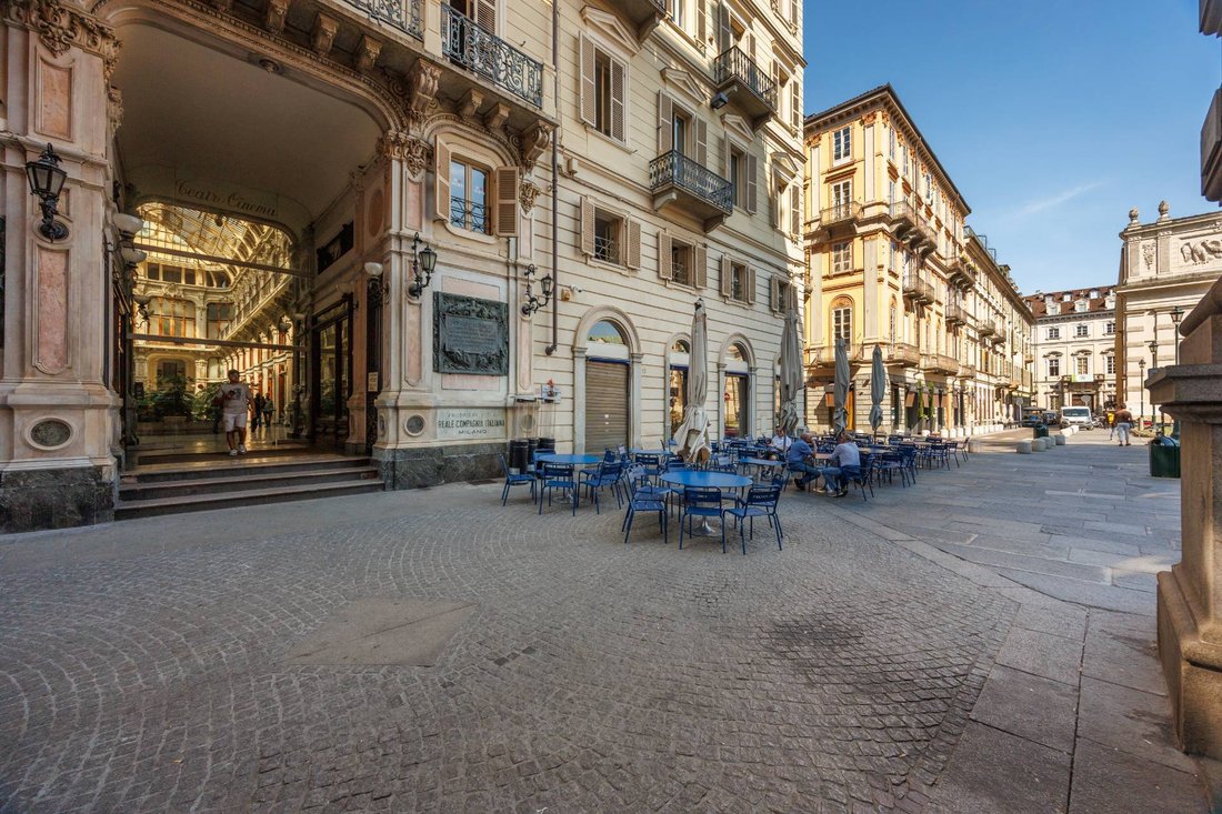 Apartment in Center, Turin, Piedmont 3 - 18043046