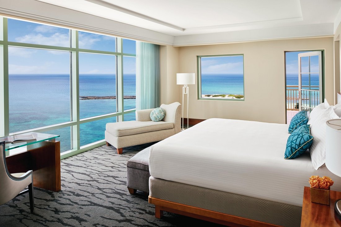 Condo in Paradise Island, New Providence, The Bahamas 1 - 18039965