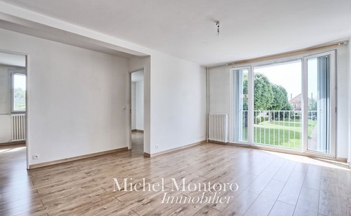 Apartment in Forêt, Saint-Germain-en-Laye, France 1