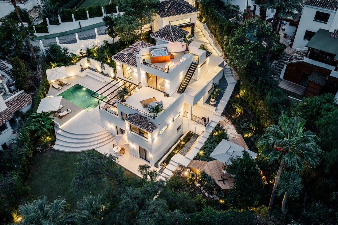 Villa in Nueva Andalucia, Marbella, Spain 4 - 13473621