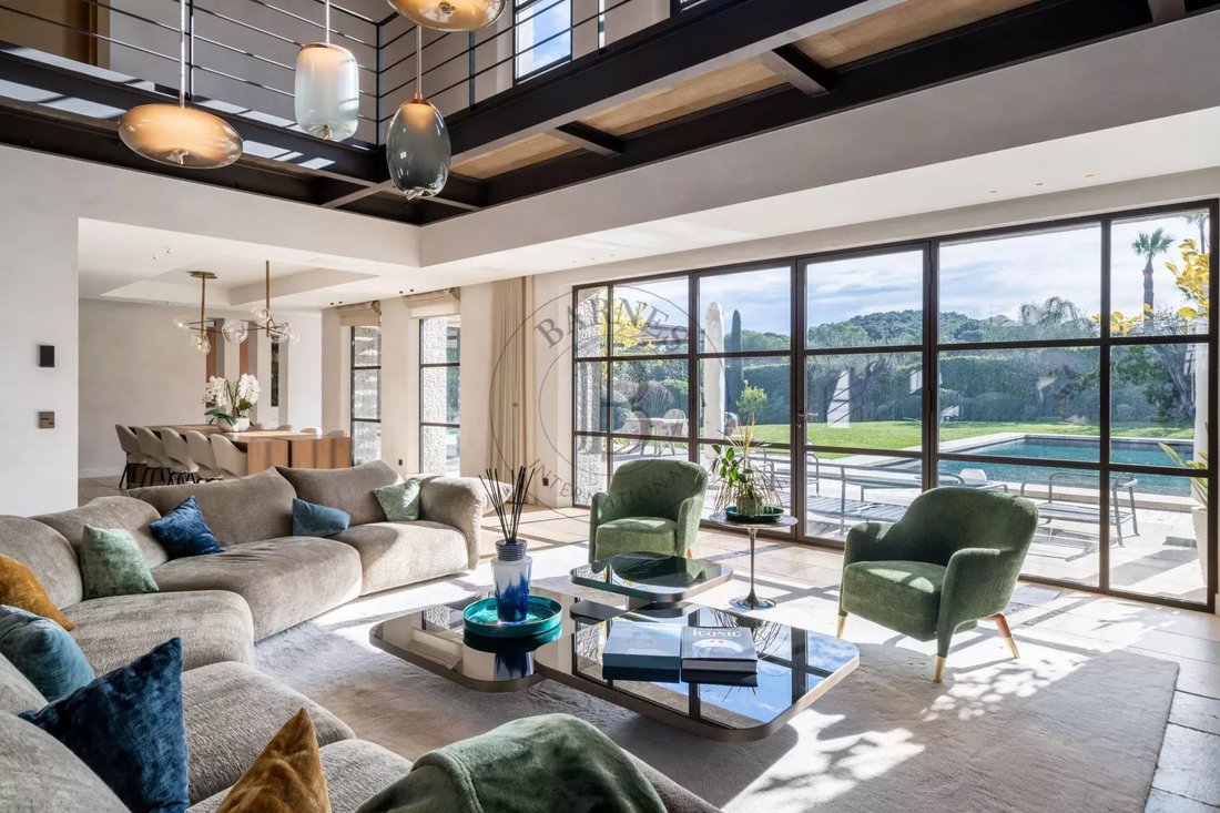 Villa in Mougins, Provence-Alpes-Côte d'Azur, France 2 - 17380719